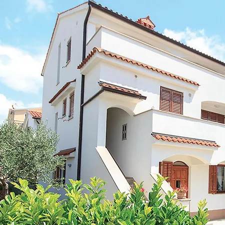 Lejlighed 2 Bedroom Lovely In *