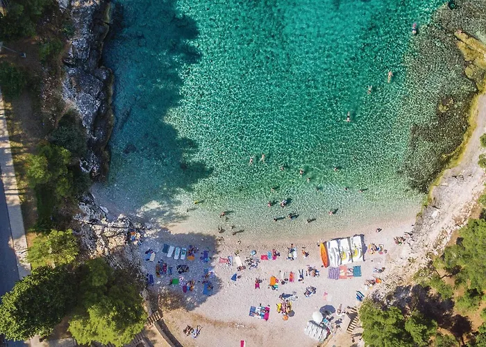 Apartament 2 Bedroom Lovely In Pula